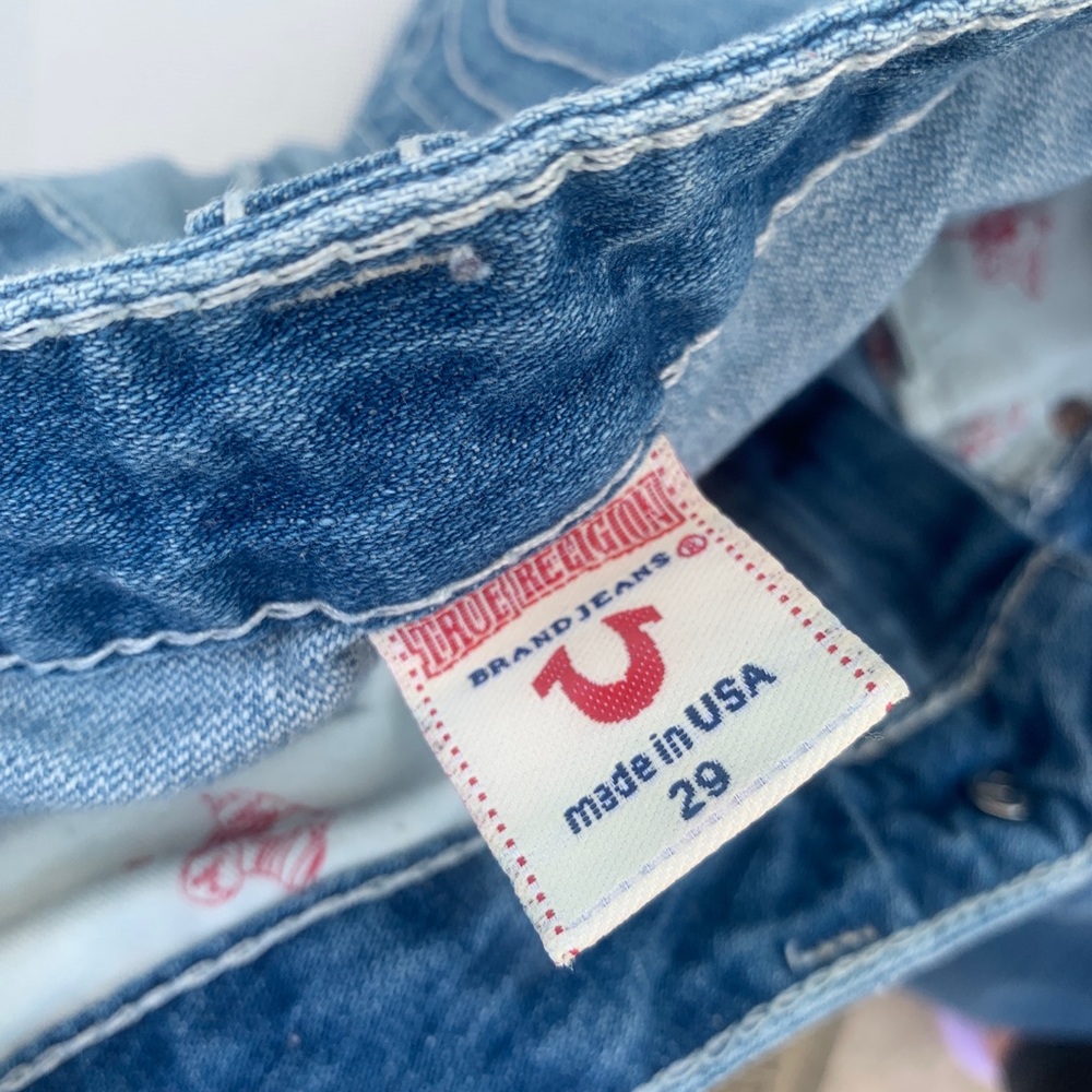 True Religion distressed jeans 29
